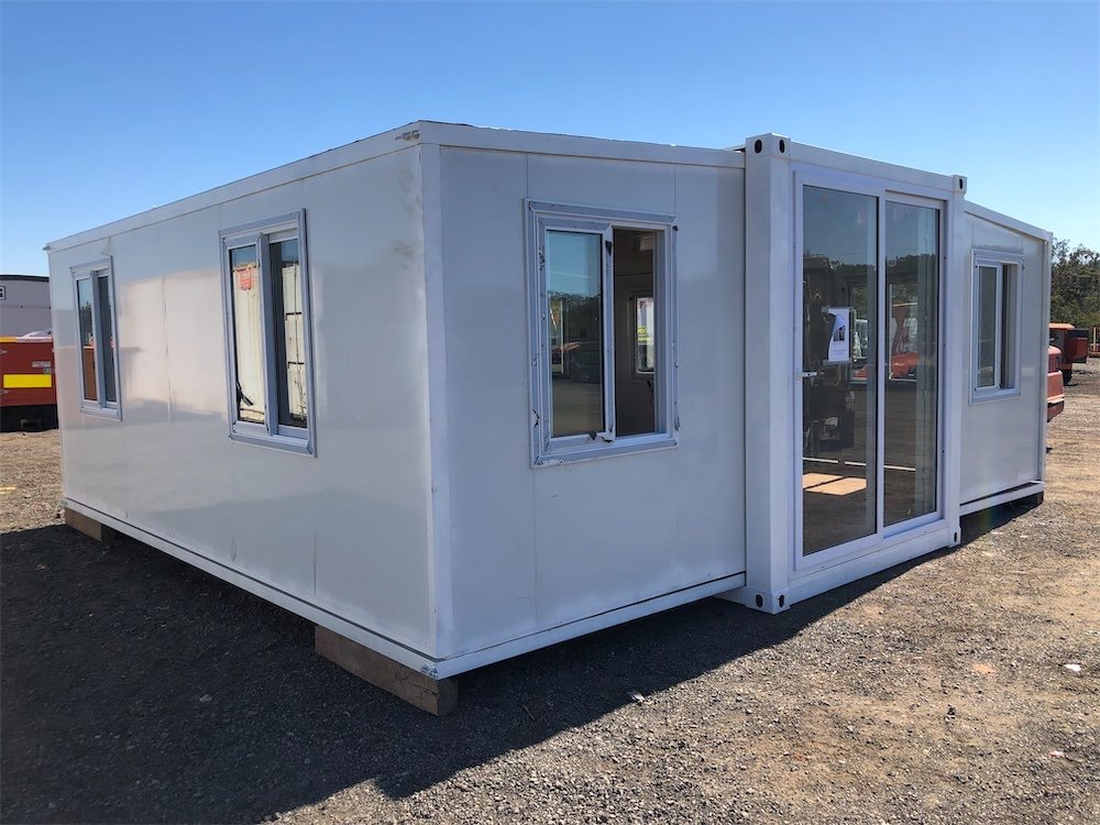 20ft Portable Fold Out House